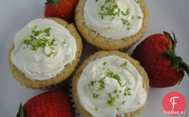Cupcakes Rellenos de fresa y lima