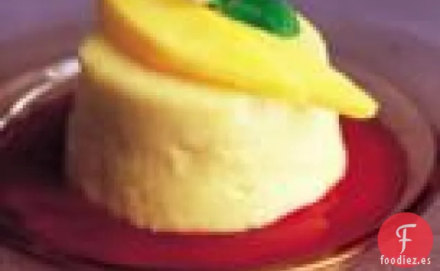 Mousse De Mango Con Coulis De Frambuesa