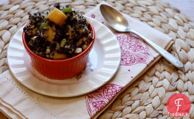 Ensalada de Mango de Frijoles Negros de Quinua