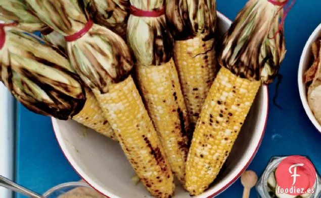 Maíz a la Parrilla con Mantequilla de Mango y Habanero