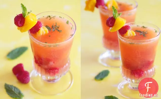 Sangría de mango y frambuesa