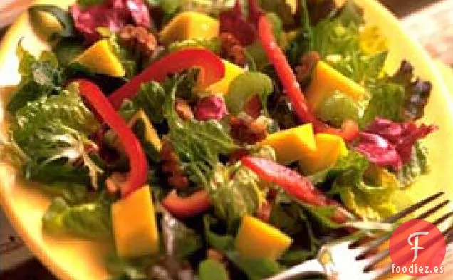 Ensalada de Mango y Verduras Mixtas
