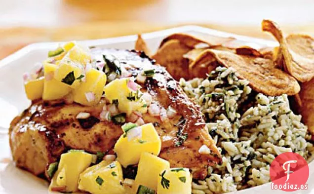 Pollo a la Parrilla con Salsa de Mango y Piña