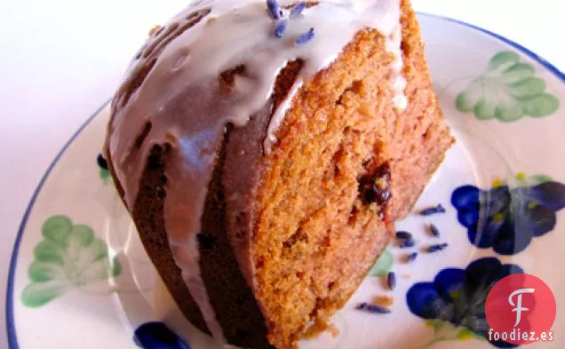 Pastel De Puré De Manzana Con Glaseado De Lavanda Cítrico