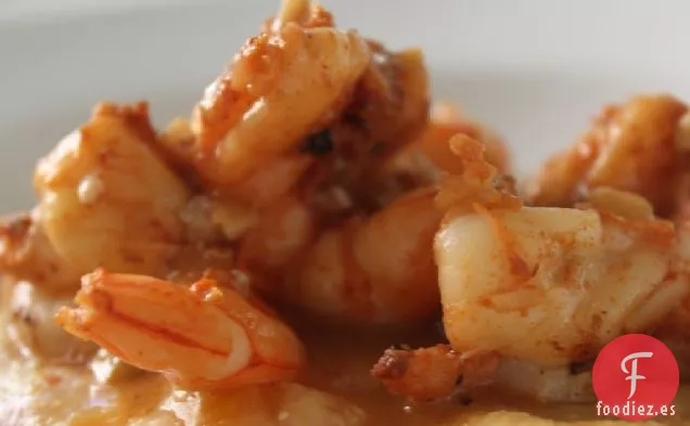 Cenas Sencillas: Camarones Ahumados y Sémola con Tomates Cherry Asados y Queso de Cabra
