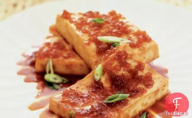 Tofu Estofado en Salsa de Caramelo (Tau Hu Kho)