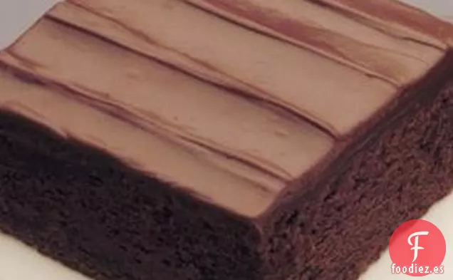 Pastel de Crema Agria de Chocolate