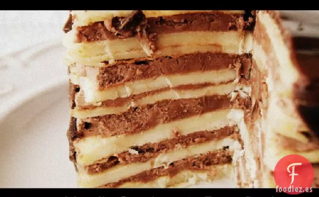 Pastel de Crepe de Nutella de Chocolate