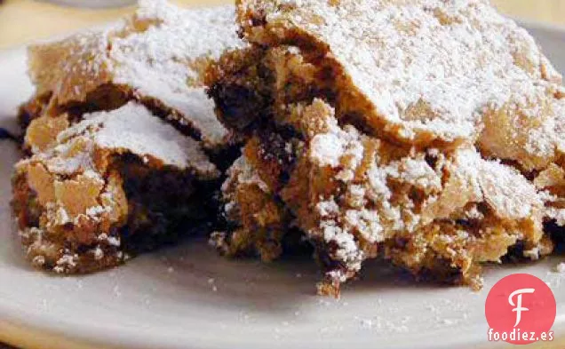 Pastel de Bocadillo con Chispas de Chocolate y Nueces