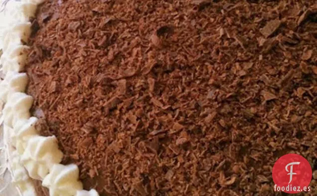 Pastel De Chocolate Y Capas Blancas Grand Marnier