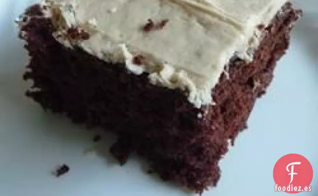 Pastel Loco de Mantequilla de Maní y Chocolate