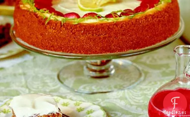 Tarta de Queso de Lima con Salsa de Fresas