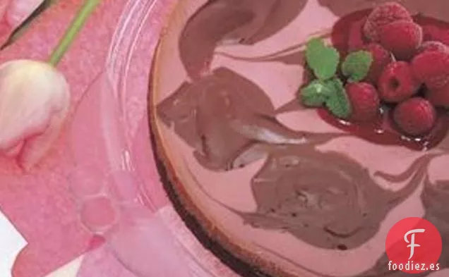 Tarta de Queso con Remolino de Chocolate y Frambuesa