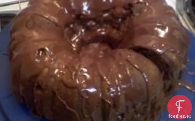 Pastel de Trocitos de Chocolate Fácil