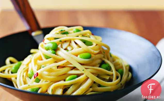 Linguini con Ajo y Soja