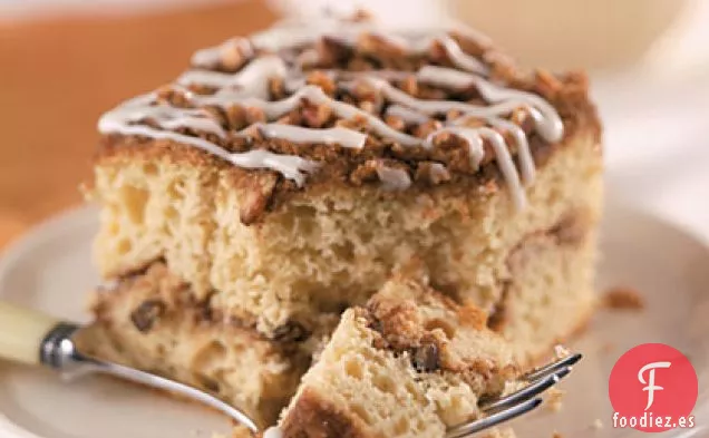 Pastel de Café con Streusel de Canela y Nueces Pecanas