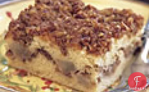 Pastel De Café De Crema Agria Con Peras Y Nueces