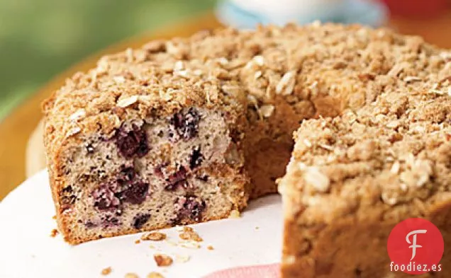 Pastel de Café con Crema Agria Ondulada de Cereza