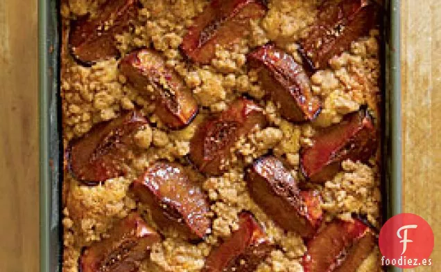 Pastel De Café De Ciruela Con Azúcar Morena y Streusel De Cardamomo