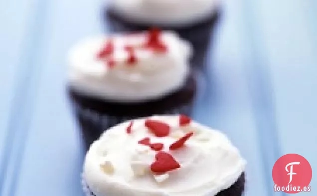 Cupcakes de leche de mantequilla y chocolate helado