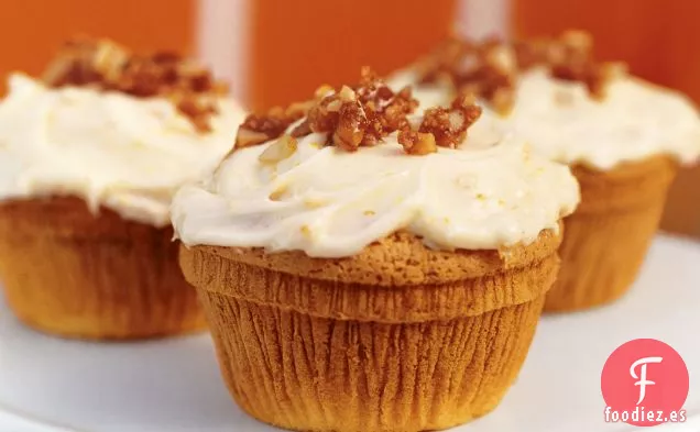 Magdalenas de Naranja con Crujiente de Nuez de Macadamia