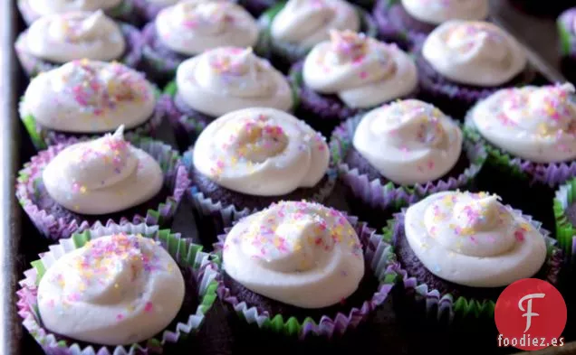 Cupcakes De Terciopelo Rojo Para Una Multitud