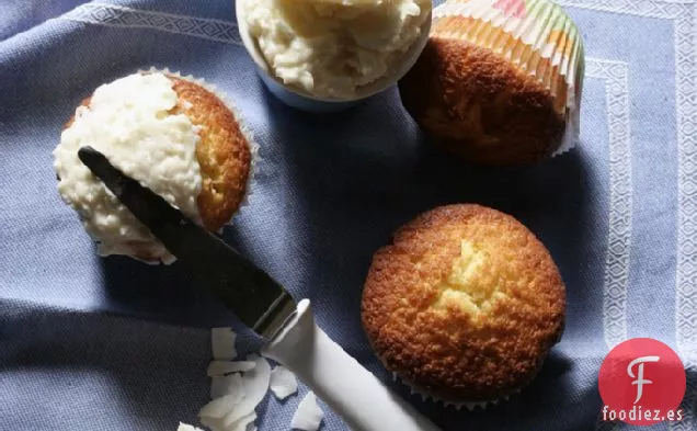 Cupcakes De Coco Con Glaseado De Coco