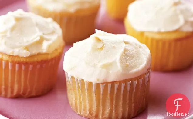 Magdalenas de Mermelada de Naranja y Ricota con Glaseado de Crema de Mantequilla de Mermelada
