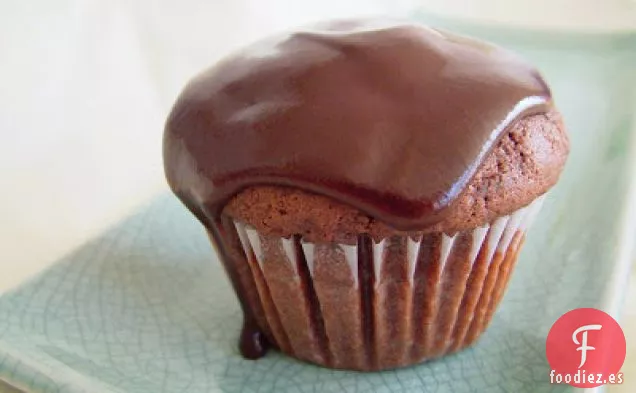 Cupcakes De Chocolate Con Miel Con Ganache De Miel