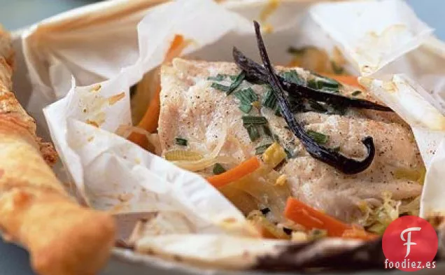 Pescado en Paquetes de Papel con Puerros, Hinojo, Cebollino y Vainilla