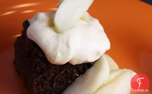Pan De Jengibre Con Manzanas Calientes Y Sabayón De Sidra