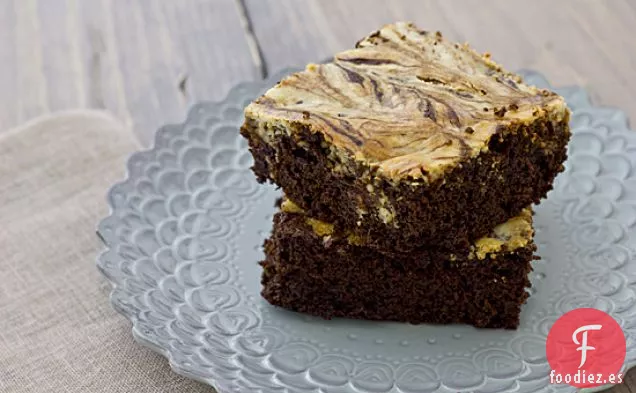 Barras de Pastel de Queso con Pan de Jengibre y Chocolate