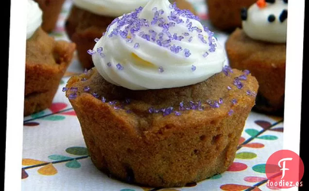 Magdalenas De Pan De Jengibre De Calabaza Con Glaseado De Queso Crema De Naranja