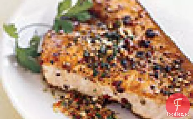 Filetes De Pez Espada Asados En Sartén Con Mantequilla De pimienta mixta