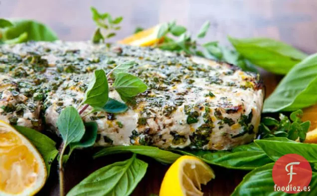 Pescado A La Parrilla Con Corteza De Hierbas Cítricas