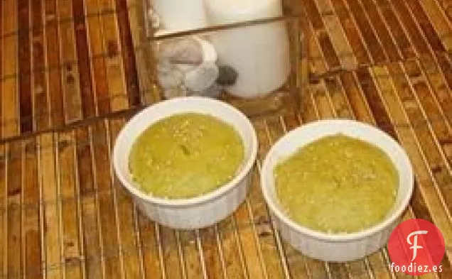 Pastel de Té Verde al Vapor con Semillas de Sésamo Negro