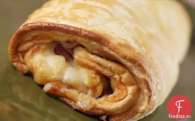 Rollo De Soufflé De Jamón Y Queso