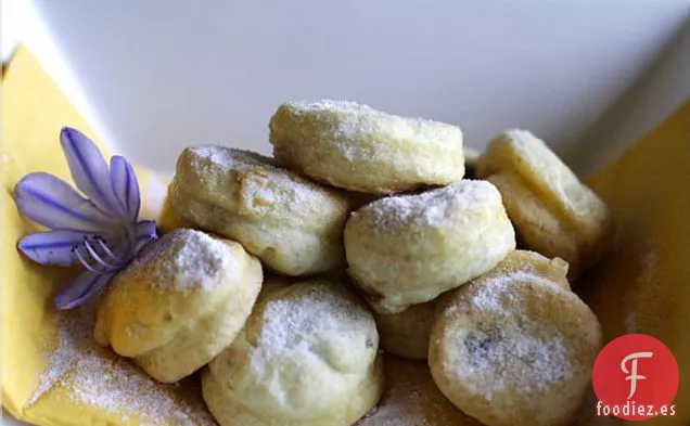 Bolas De Soufflé De Clara De Huevo Con Pasta De Frijoles Rojos (????)