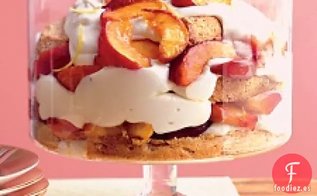 Bagatela De frutas De hueso Con Mousse De Limón