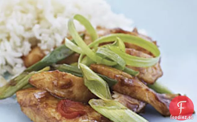 Tilapia Con Cebolletas Y Salsa De Frijoles Negros