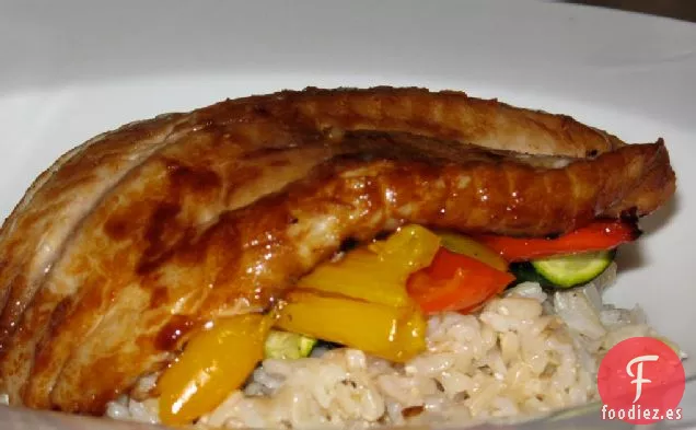 Tilapia Glaseada con Miel con Verduras Asadas