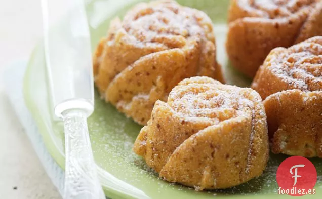 Pasteles De Té De Almendras Con Sabor A Vainilla Y Rosa De Quinua