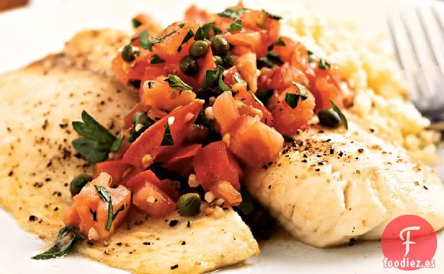 Tilapia a la Parrilla con Salsa de Alcaparras de Tomate