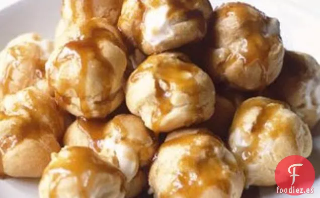 Pilas de Profiteroles de Arce