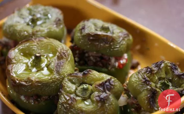 Pimientos Rellenos con Cordero y Berenjena