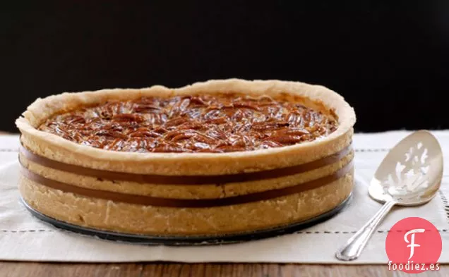 Pastel de Nueces de Bourbon de Chocolate para Plato Profundo