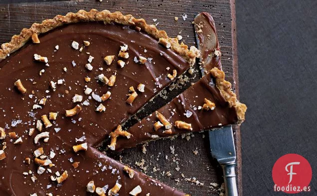 Tarta de Chocolate con Leche con Corteza de Pretzel