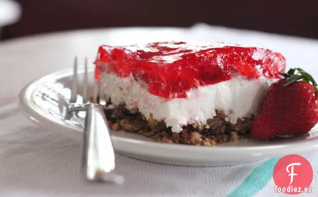 Ensalada de Pretzel de Gelatina de Fresa