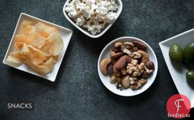 Fondue de Queso Chipotle con Pretzels caseros