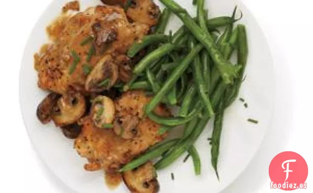Pollo Con Salsa De Champiñones